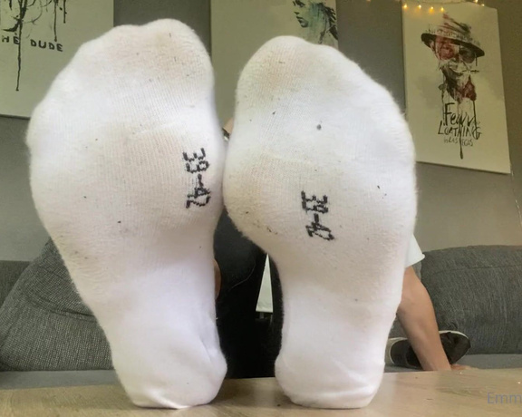 Emmysfeetandsocks aka Emmyfeetandsocks OnlyFans - After gardening the whole day… So sweaty and so close to your face