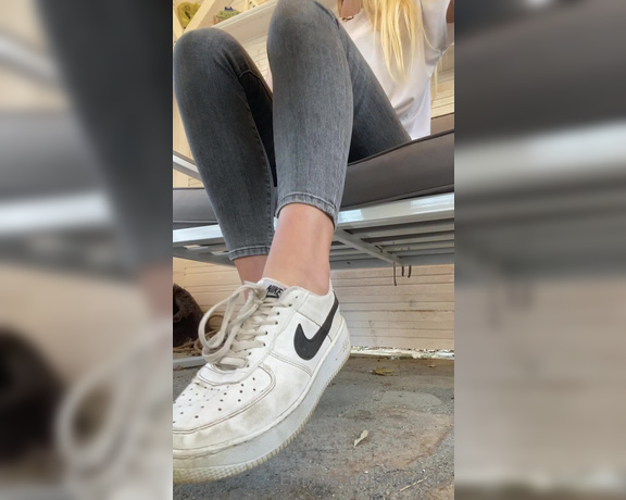 Emmysfeetandsocks aka Emmyfeetandsocks OnlyFans - POV you’re under the table, enjoying me taking off my shoes after work with a super sweaty smelly