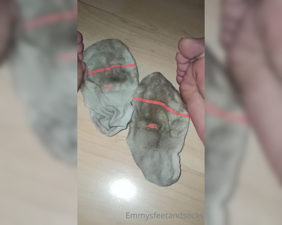 Emmysfeetandsocks aka Emmyfeetandsocks OnlyFans - What my socks look like after a couple of days on my feet absolutely wet from sweat They smell