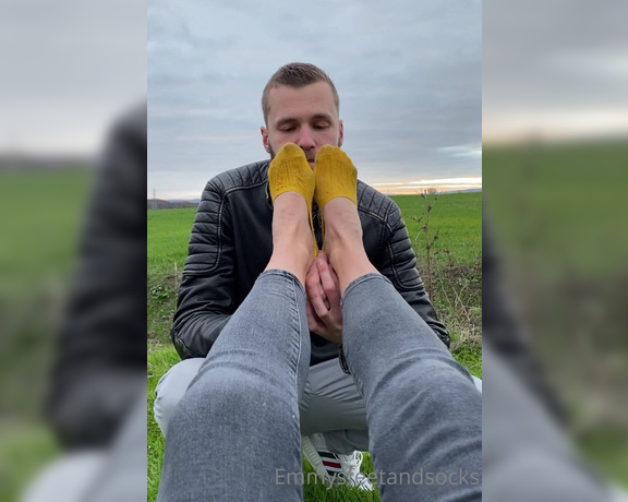Emmysfeetandsocks aka Emmyfeetandsocks OnlyFans - Little sniff, lick session on a walky break and look at that boner he can’t wait to worship them