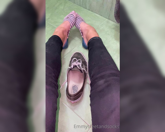 Emmysfeetandsocks aka Emmyfeetandsocks OnlyFans - Most smelliest socks ever ! Really really bad