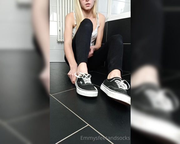 Emmysfeetandsocks aka Emmyfeetandsocks OnlyFans - Little update for these black socks 9