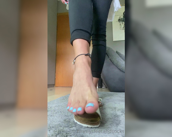 Emmysfeetandsocks aka Emmyfeetandsocks OnlyFans - Definitely a video for my Birkenstock lovers and ofc with dangling Sadly my slave is a little bit