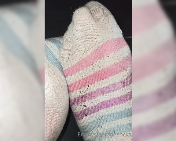 Emmysfeetandsocks aka Emmyfeetandsocks OnlyFans - As I said VERY SWEATY 1