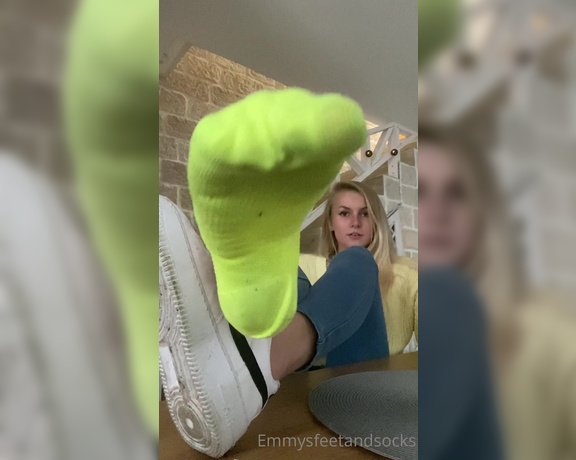 Emmysfeetandsocks aka Emmyfeetandsocks OnlyFans - Sweaty socktease after many appointments and my new shoes already smell I’m really curious what