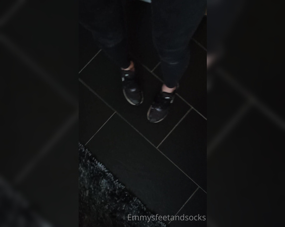 Emmysfeetandsocks aka Emmyfeetandsocks OnlyFans - Uhh so sweaty do you see all that toejam Yepp thats your job! 1