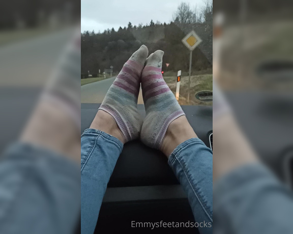 Emmysfeetandsocks aka Emmyfeetandsocks OnlyFans - Like the view