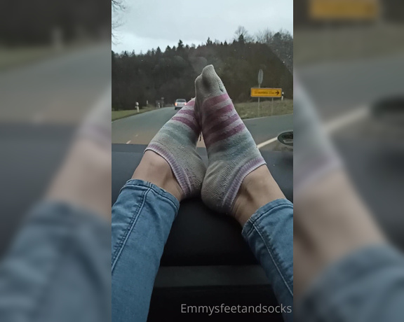 Emmysfeetandsocks aka Emmyfeetandsocks OnlyFans - Like the view