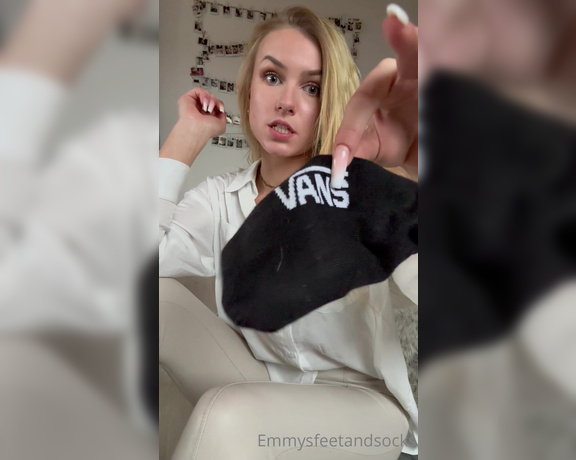 Emmysfeetandsocks aka Emmyfeetandsocks OnlyFans - Made a lil experiment today 2