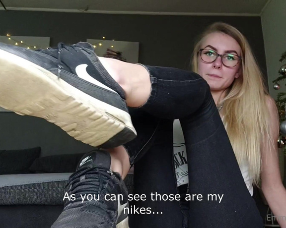 Emmysfeetandsocks aka Emmyfeetandsocks OnlyFans - Let´s see if you can make it to the end