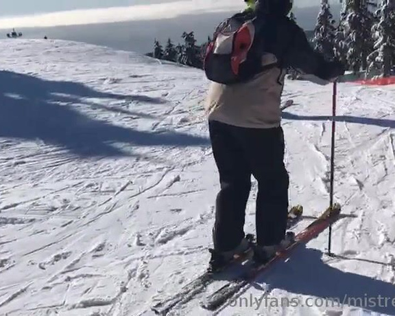 Femme Fatale aka Mistresseleise OnlyFans - In this video Im skiing behind a relation of mine as we start the day Hes coming up on his 80th