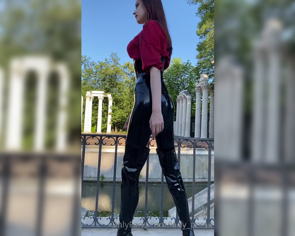 Lady Perse aka Lady_perse OnlyFans - Latex in public )