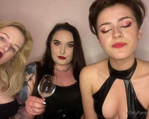 Lady Perse aka Lady_perse OnlyFans - New special spitting clip with @cinder lady and @mistresskarino You have to watch