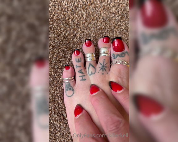 Killersexyfeets aka Killerkell OnlyFans - Happy new pedicure Do you like