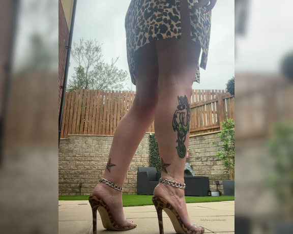 Killersexyfeets aka Killerkell OnlyFans - How nice are these heels on my pretty feet