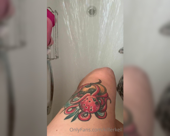 Killersexyfeets aka Killerkell OnlyFans - A quick shower after a long walk