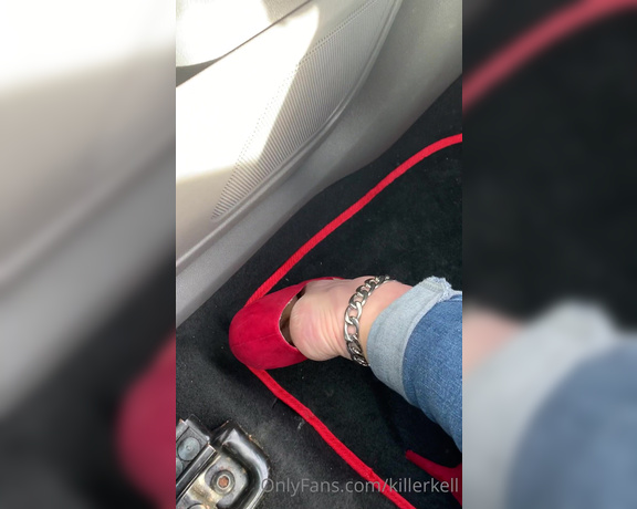 Killersexyfeets aka Killerkell OnlyFans - Sitting in the passenger seat Doing my best to distract you Is it working