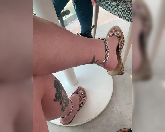 Killersexyfeets aka Killerkell OnlyFans - Breakfast dangle