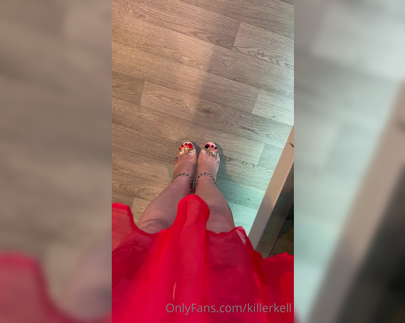 Killersexyfeets aka Killerkell OnlyFans - Happy Friday my lovelies 2