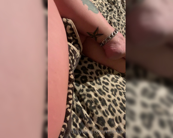 Killersexyfeets aka Killerkell OnlyFans - Fresh out the bath Taste my dampness