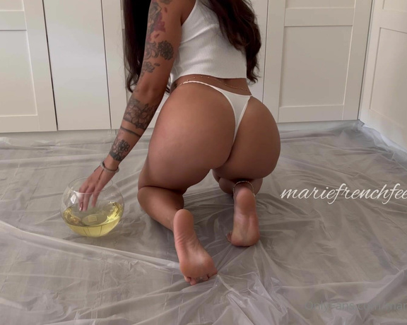 Mariefrenchfeetgirl aka Mariefrenchfeetgirl OnlyFans - Je vous aient manque Did you miss