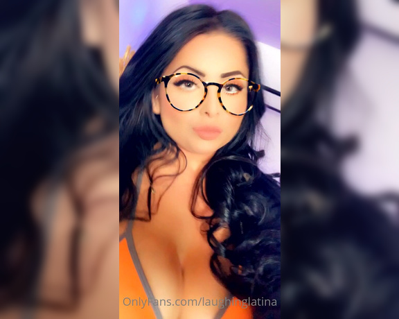 Jasmine Mendez OnlyFans aka Laughinglatina - Fetch your wallet beta bitch