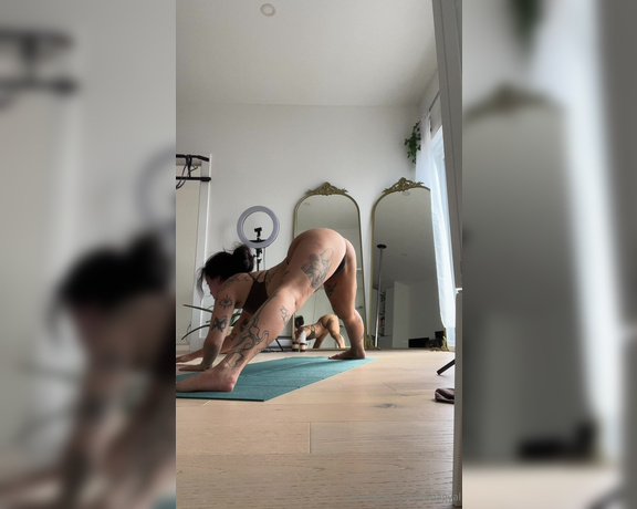 Mistress Max aka Habadomina OnlyFans - It’s so hot today Spy on my yoga session