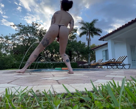 Mistress Max aka Habadomina OnlyFans - Vibing by the pool