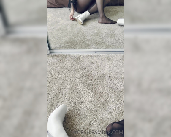 Princess Amber aka Worshipamber OnlyFans - Something about a pair of pantyhose that’s just so intoxicating