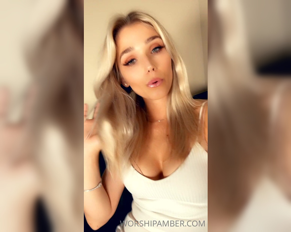 Princess Amber aka Worshipamber OnlyFans - I need a cameralight slave