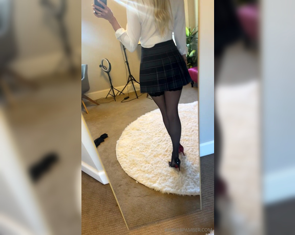 Princess Amber aka Worshipamber OnlyFans - Like if you love my stockings Comment if you’d prefer bear legs