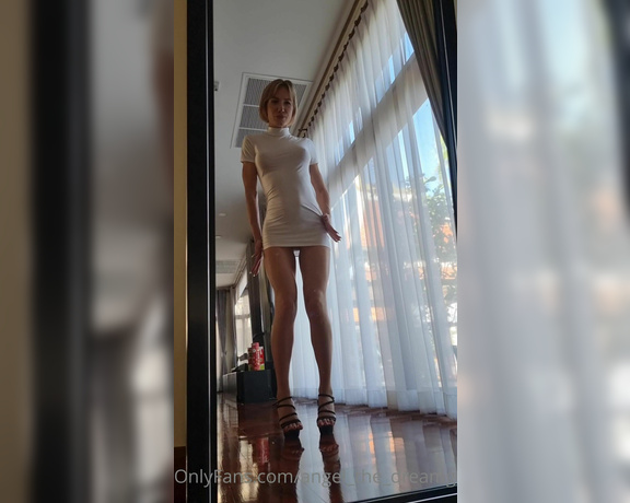Alice aka Angel_the_dreamgirl OnlyFans - Just dance sexy teaser