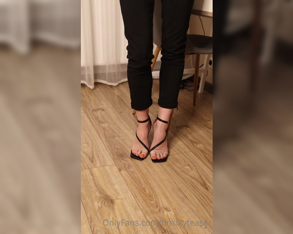 Tinsley Teaser aka Tinsleyteaser OnlyFans - POV Your coworker comes to your office in her new heels, which you cant help but compliment Her