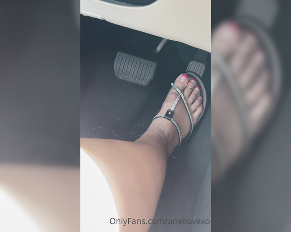 Ariel Love aka Ariellovexo OnlyFans - Live action pedal pumpingdriving in these sexy new sandals Had to show y’all what I kept looking