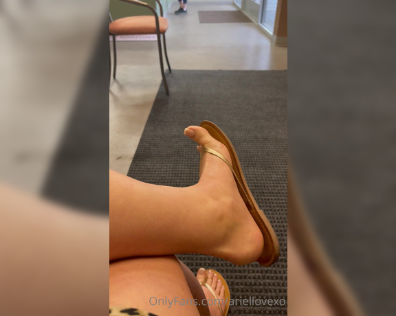 Ariel Love aka Ariellovexo OnlyFans - At the chiropractor waiting room Don’t you just wish you were there