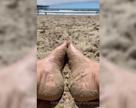 Ariel Love aka Ariellovexo OnlyFans - Pismo beach toes