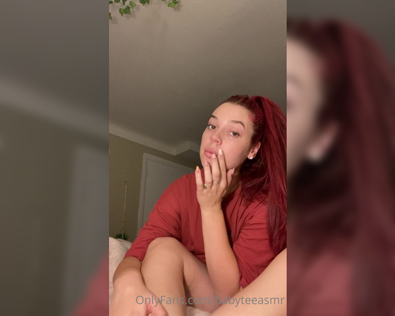Baby Tee aka Babyteeasmr OnlyFans - Come and chat with me ! My soles are looking tasty