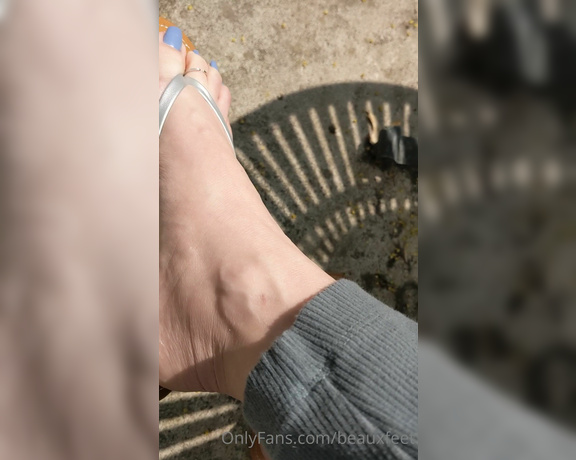 Beauxfeet aka Beauxfeet OnlyFans - Flip flop click 1