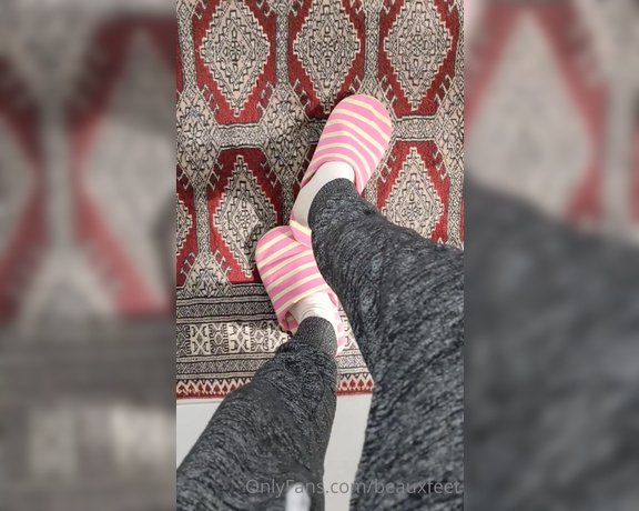 Beauxfeet aka Beauxfeet OnlyFans - Taking off my slippers and socks, now smell and lick my feet