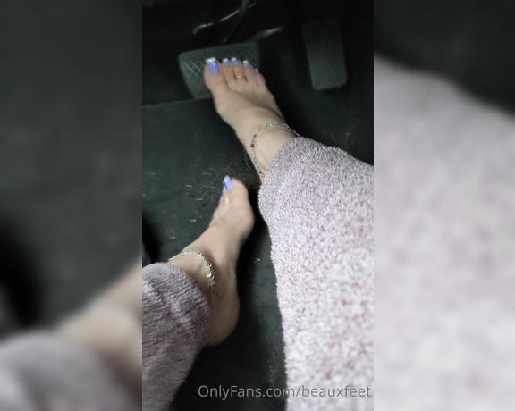 Beauxfeet aka Beauxfeet OnlyFans - Driving to the store