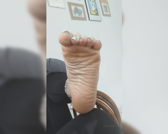 Beauxfeet aka Beauxfeet OnlyFans - 5dcc80bd55fb1fb2a0269