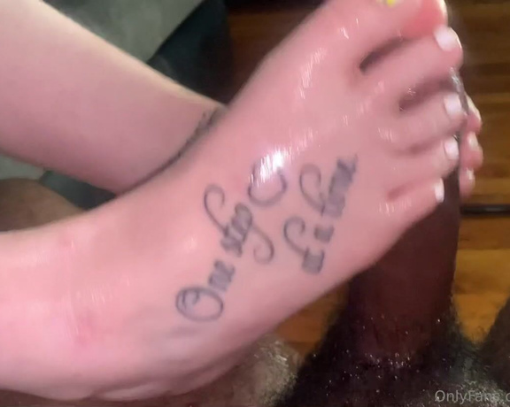 Brooke tiny soles aka Brooke.tiny.soles OnlyFans - After noon footjob I hope you all have a great day