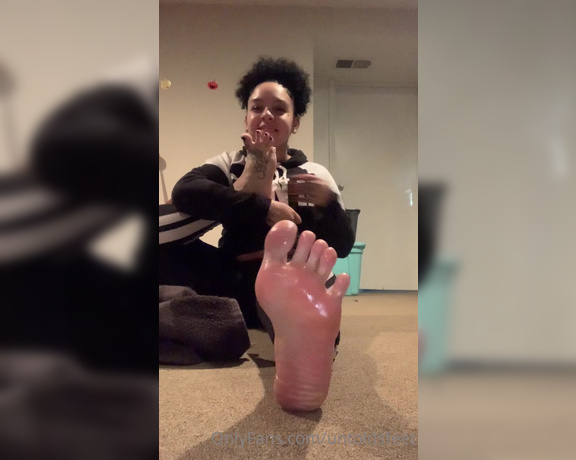 Foot fetish unleashed aka Untoldsfeet OnlyFans Video 294