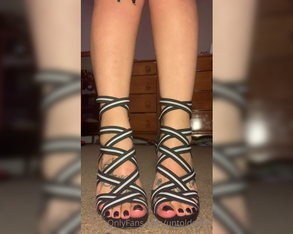 Foot fetish unleashed aka Untoldsfeet OnlyFans Video 020