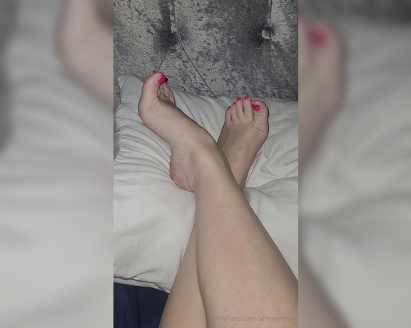 GoddessAmyWynters aka Amywynters OnlyFans - Good morning foot boys