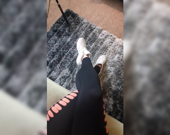 GoddessAmyWynters aka Amywynters OnlyFans - Clip  Imagine seeing me in the gym & then realising I worked out without any socks