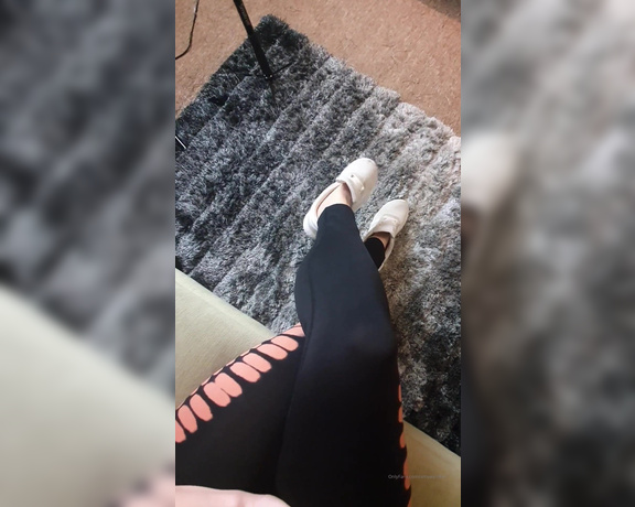 GoddessAmyWynters aka Amywynters OnlyFans - Clip  Imagine seeing me in the gym & then realising I worked out without any socks