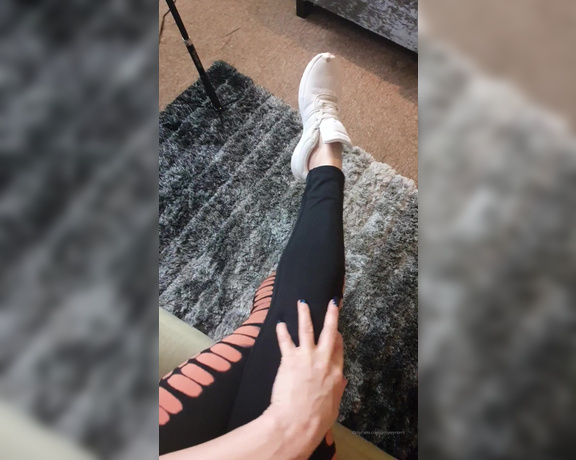 GoddessAmyWynters aka Amywynters OnlyFans - Clip  Imagine seeing me in the gym & then realising I worked out without any socks