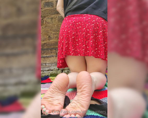 GoddessAmyWynters aka Amywynters OnlyFans - I was making some scrunched soles in my flats custom pics so thought I would do you guys a cheeky