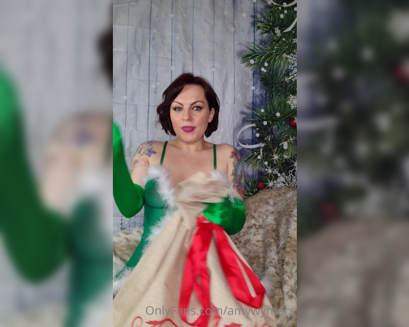 GoddessAmyWynters aka Amywynters OnlyFans - Video Happy December!